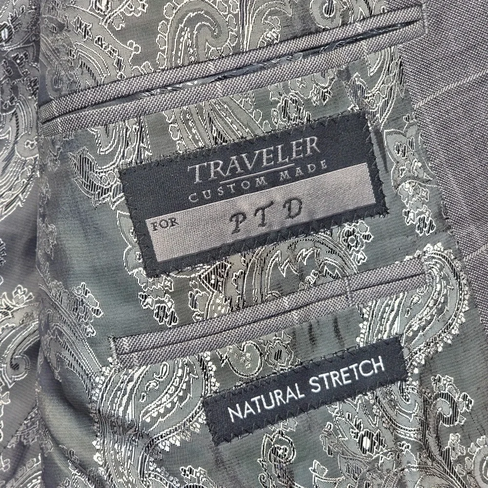 JOS A BANK Traveler Gray Windowpane Blazer Sport Coat Jacket Stretch Custom Flaw